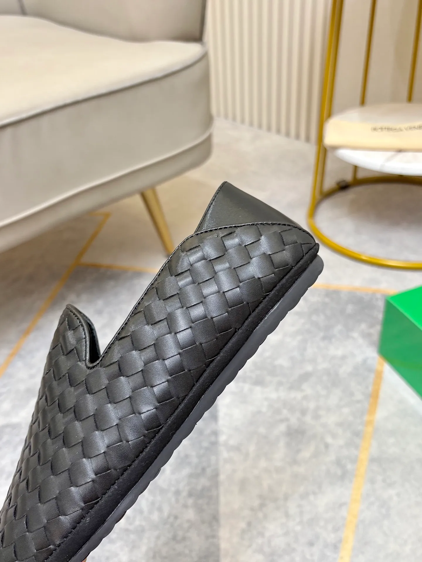 P420. BV men's casual shoes, handsome and versatile low-top shoes, woven cowhide upper, pigskin lining for the feet, 🌺🌺perfect shoe last, 🌲🌲 fashionable and handsome, comfortable on the feet, 🚗🚗wear-resistant and non-slip rubber outsole. Code number: 38-44. 45 is custom-made and cannot be returned or exchanged